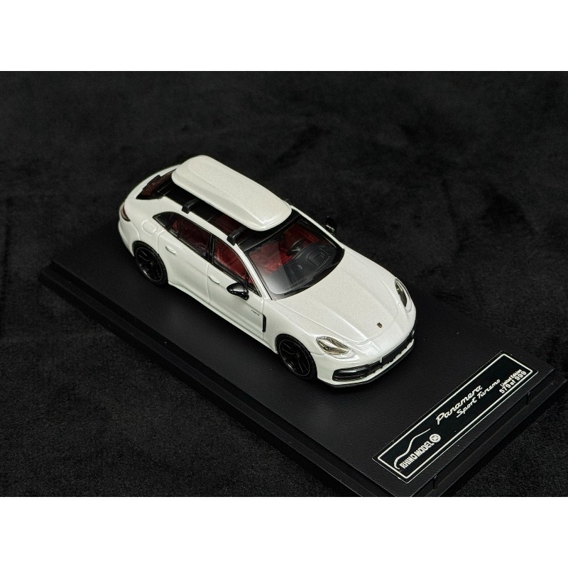 RM 1:64 Rhino Porsche Panamera - đánh giá và giá Die Cast Car 1 64