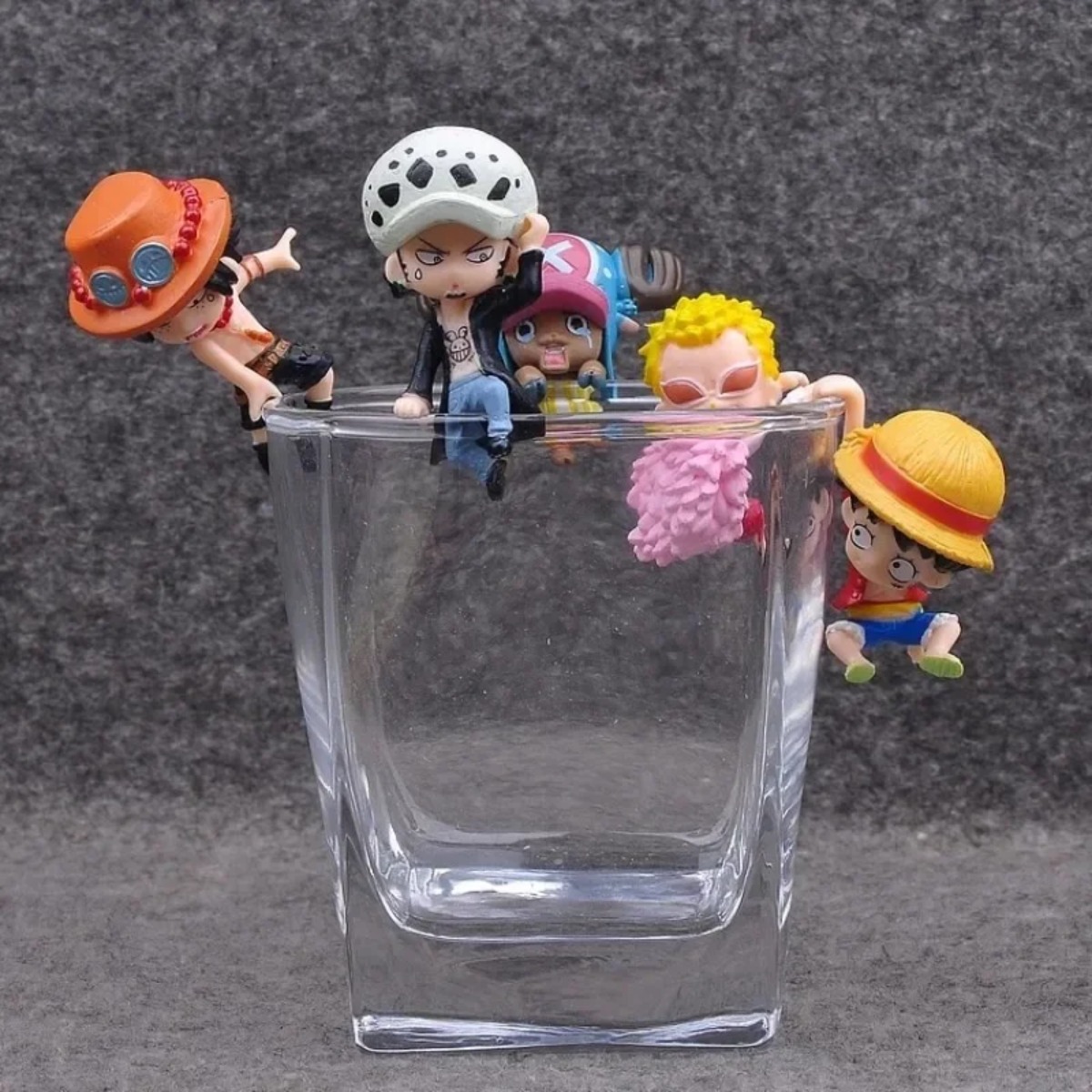 One Piece Chopper Luffy Law Do - đánh giá và giá Capsule Toy Gashapon